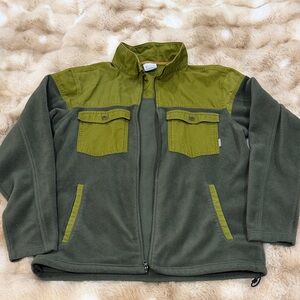 Columbia Green Fleece Jacket with Front Pockets